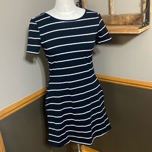 Feager casual black & white striped short sleeve criss cross back dress size s